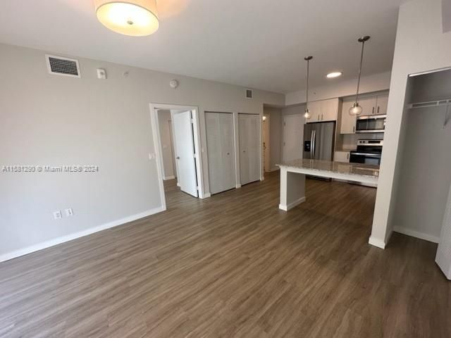 Recently Rented: $2,375 (1 beds, 1 baths, 660 Square Feet)