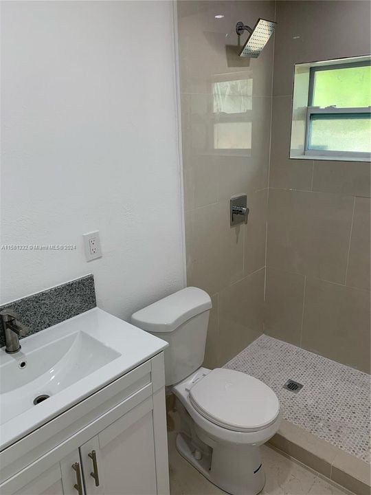 For Rent: $2,365 (2 beds, 2 baths, 5627 Square Feet)