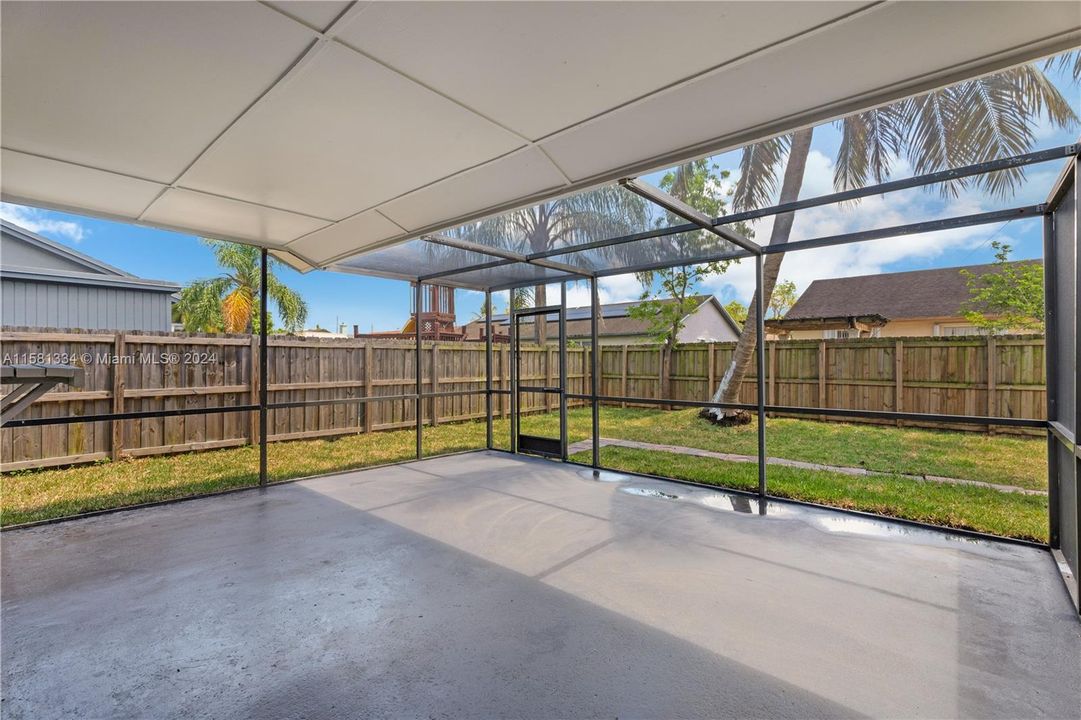 Active With Contract: $585,000 (4 beds, 2 baths, 1553 Square Feet)