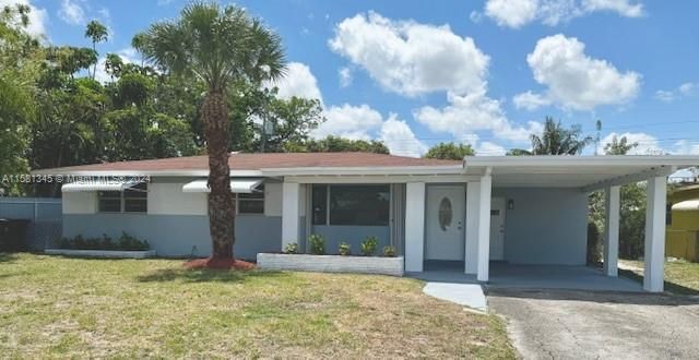 For Sale: $525,000 (5 beds, 2 baths, 1629 Square Feet)