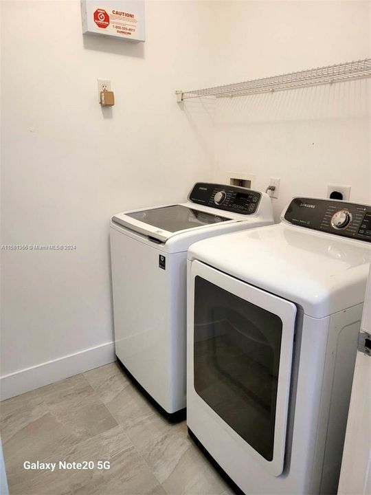 For Rent: $2,790 (3 beds, 2 baths, 1183 Square Feet)