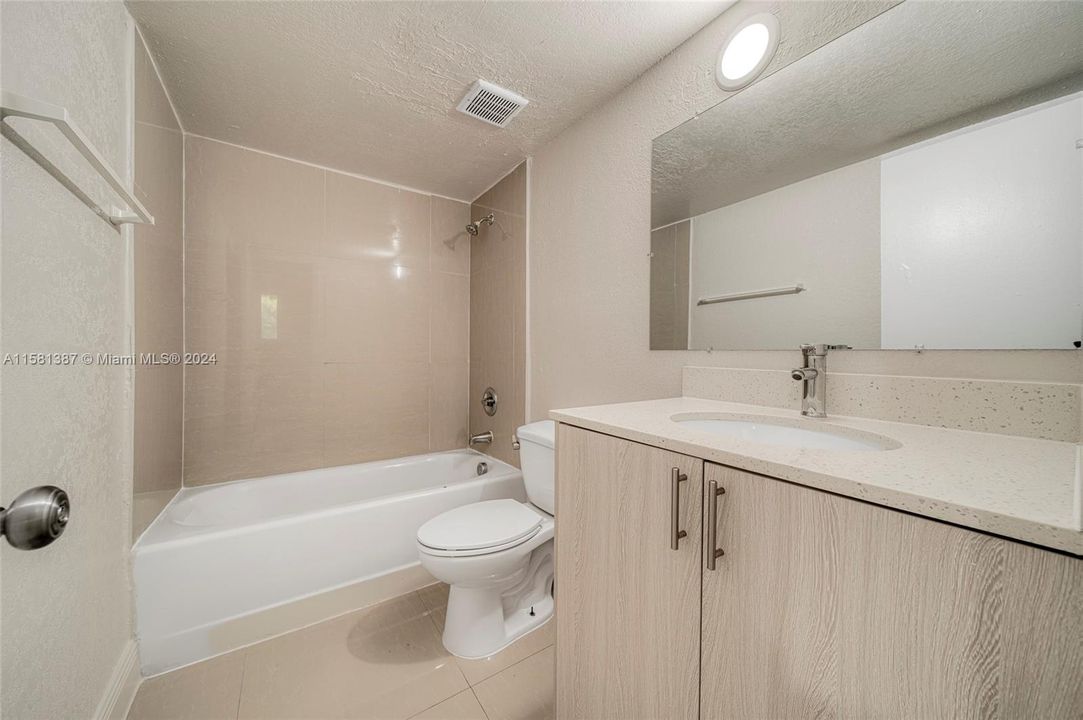 Недавно арендовано: $1,850 (1 спален, 1 ванн, 801 Квадратных фут)