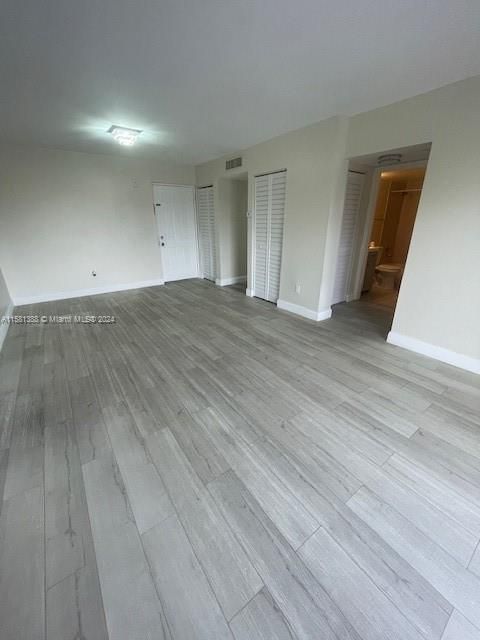 For Rent: $2,200 (2 beds, 2 baths, 980 Square Feet)