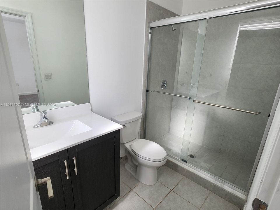 Active With Contract: $2,600 (3 beds, 2 baths, 1483 Square Feet)
