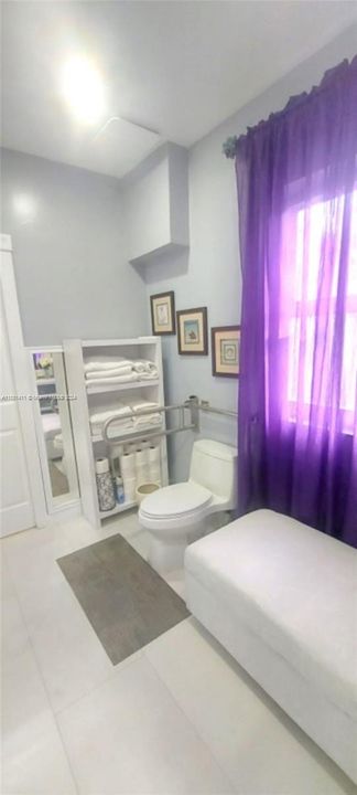 For Sale: $638,500 (2 beds, 2 baths, 1034 Square Feet)