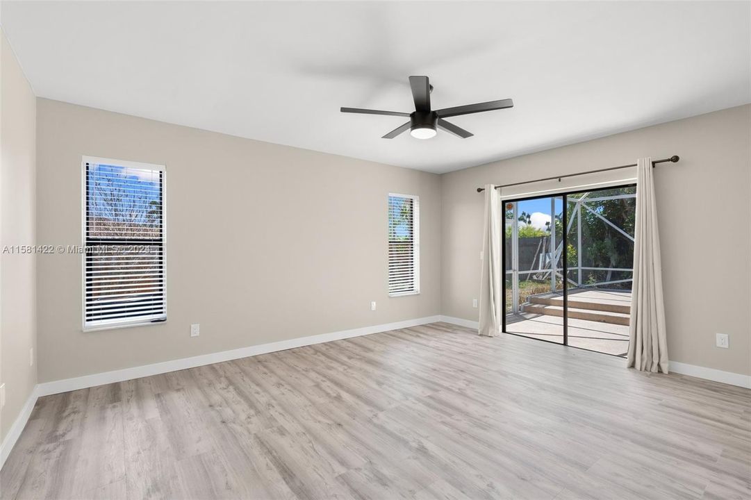 Active With Contract: $728,000 (3 beds, 2 baths, 1841 Square Feet)