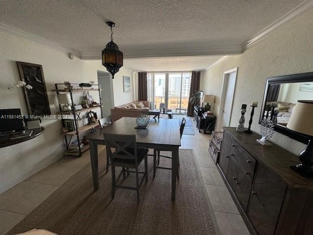 Recently Sold: $425,000 (2 beds, 2 baths, 1287 Square Feet)