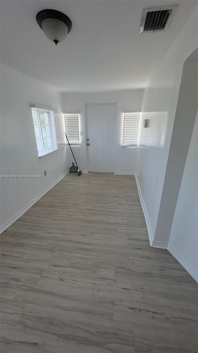 For Rent: $3,200 (3 beds, 2 baths, 1889 Square Feet)