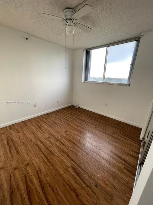 For Rent: $2,070 (1 beds, 1 baths, 706 Square Feet)