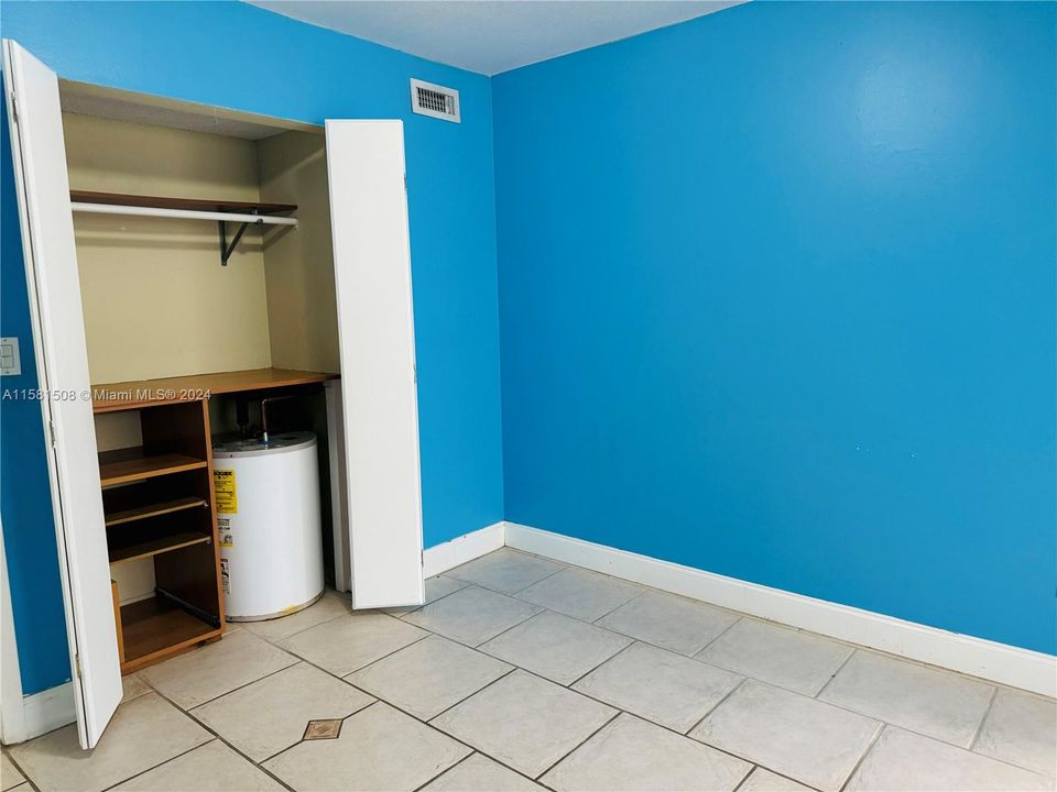 Recientemente alquilado: $2,300 (2 camas, 2 baños, 870 Pies cuadrados)