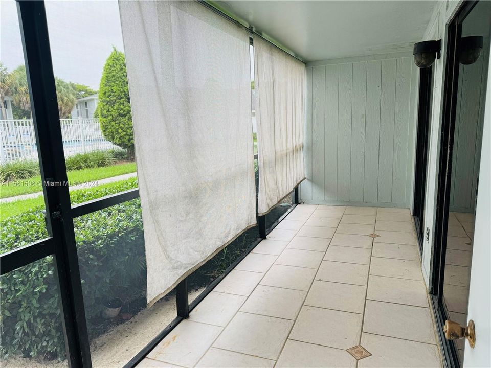 Recientemente alquilado: $2,300 (2 camas, 2 baños, 870 Pies cuadrados)