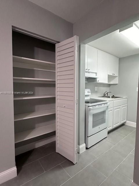 For Rent: $1,900 (1 beds, 1 baths, 528 Square Feet)