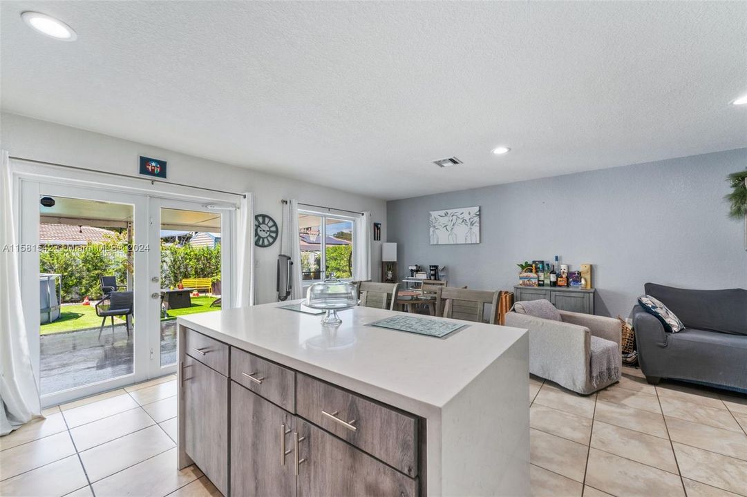 For Sale: $599,000 (4 beds, 2 baths, 1642 Square Feet)