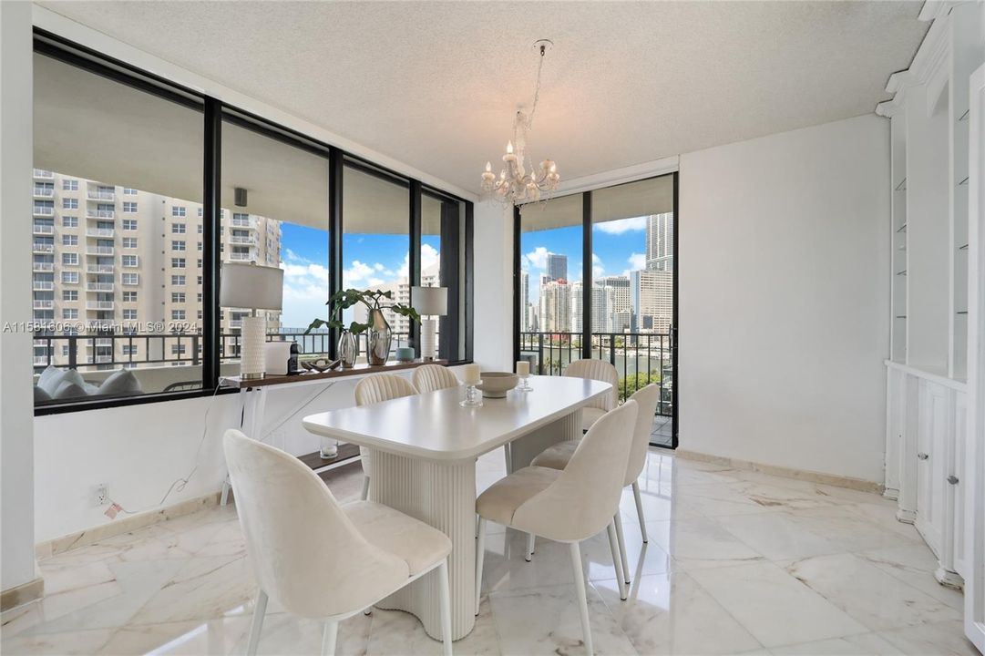 For Sale: $825,000 (2 beds, 2 baths, 1377 Square Feet)