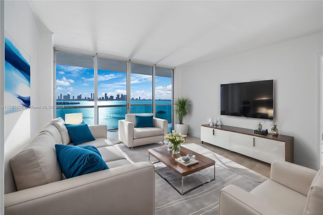Active With Contract: $1,300,000 (2 beds, 2 baths, 1270 Square Feet)