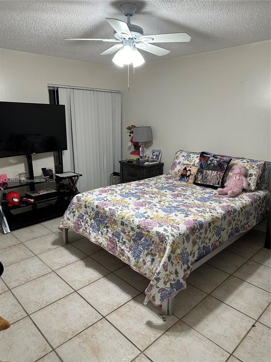 For Rent: $2,700 (3 beds, 2 baths, 1277 Square Feet)