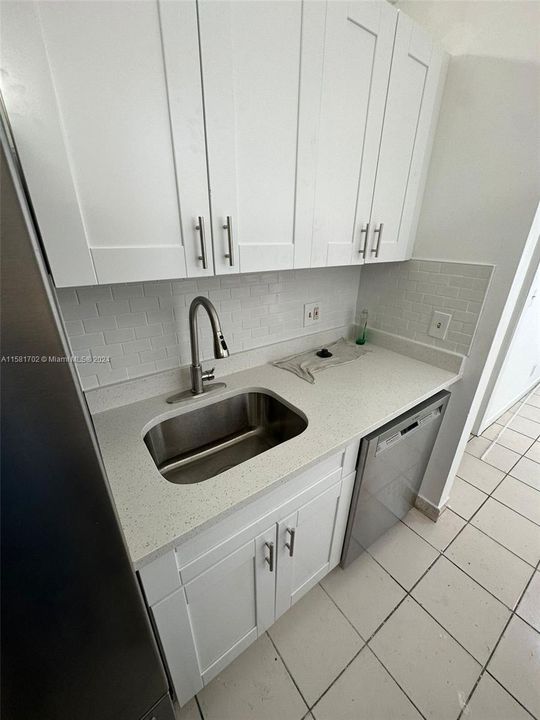 For Rent: $1,930 (2 beds, 2 baths, 864 Square Feet)