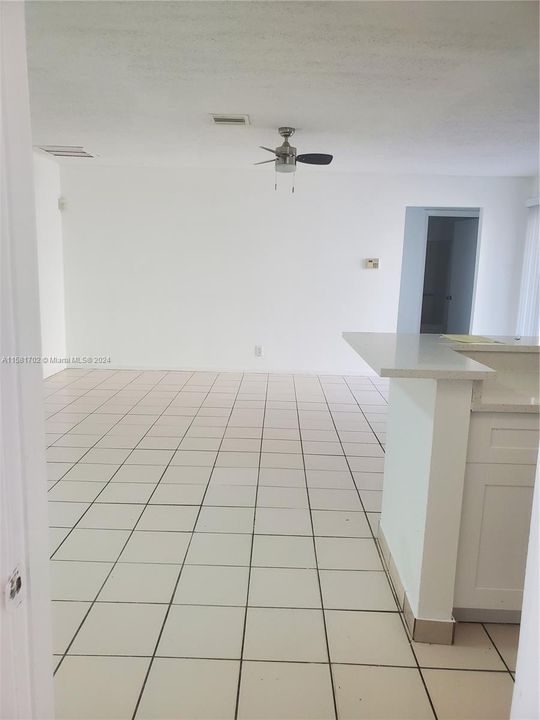 For Rent: $1,930 (2 beds, 2 baths, 864 Square Feet)