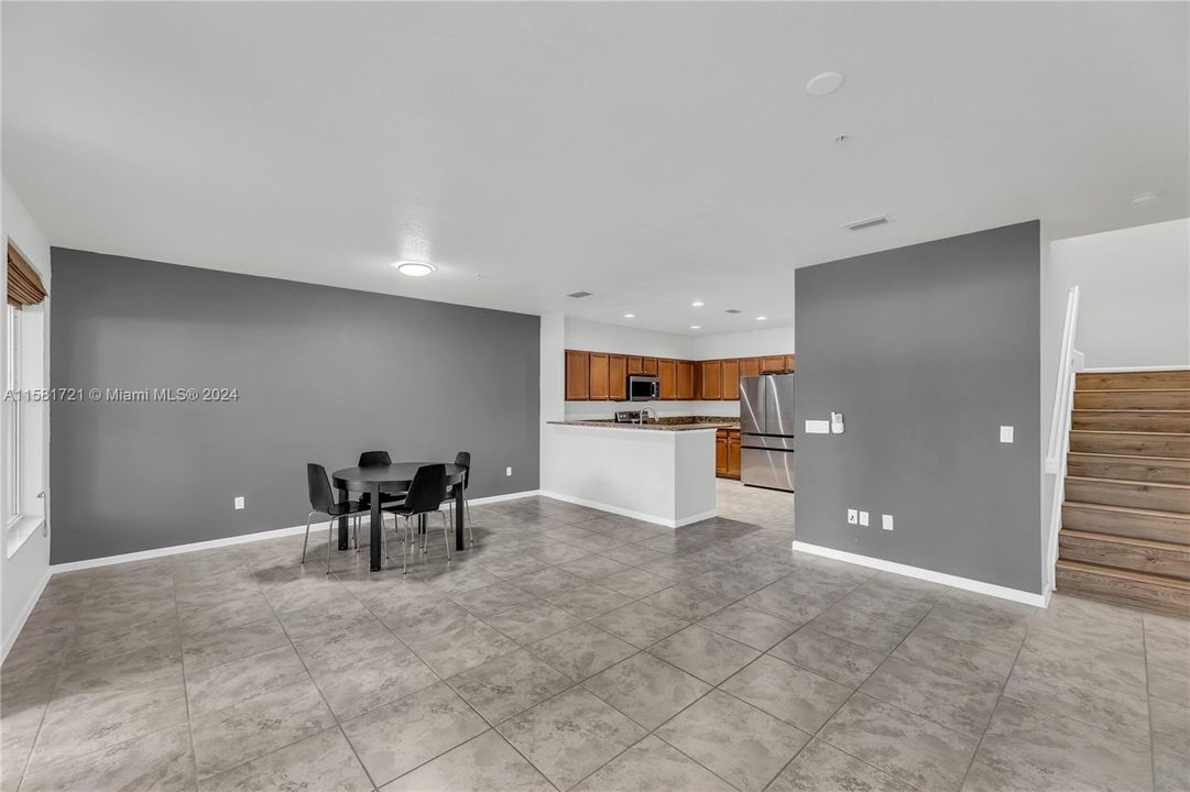 For Sale: $499,000 (3 beds, 2 baths, 1768 Square Feet)