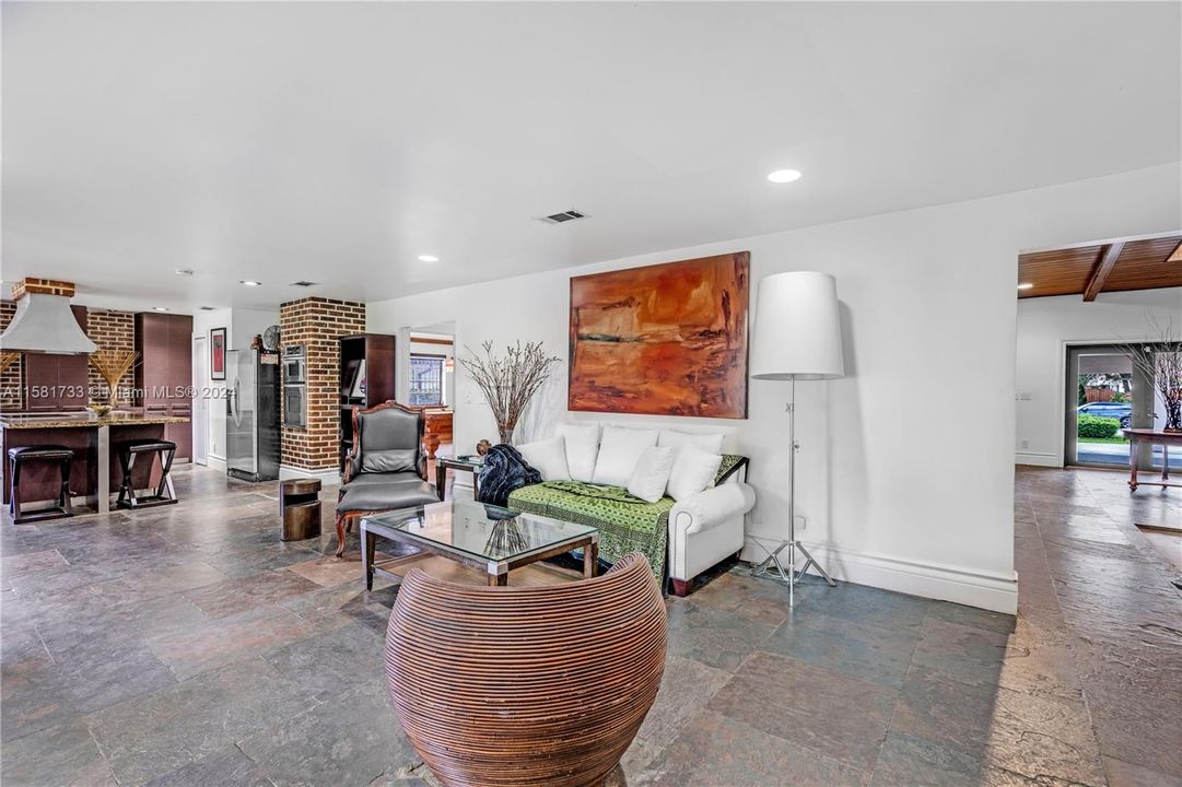 For Sale: $1,700,000 (5 beds, 2 baths, 4014 Square Feet)