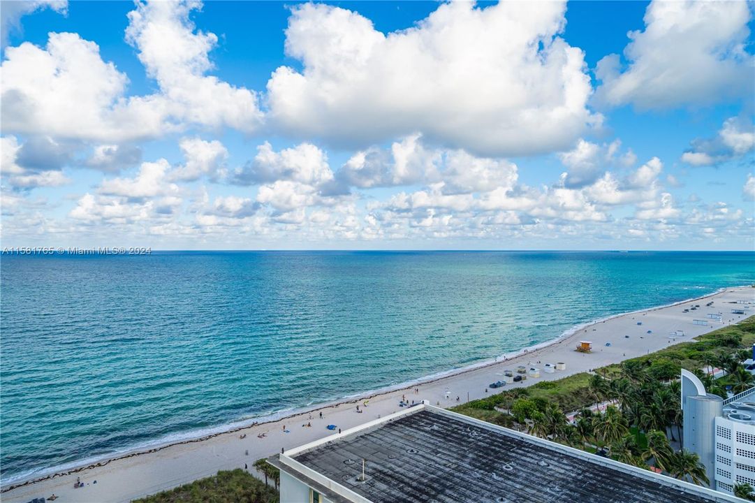 For Sale: $1,495,000 (2 beds, 2 baths, 1322 Square Feet)