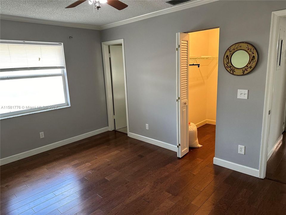 For Rent: $2,300 (2 beds, 2 baths, 1408 Square Feet)