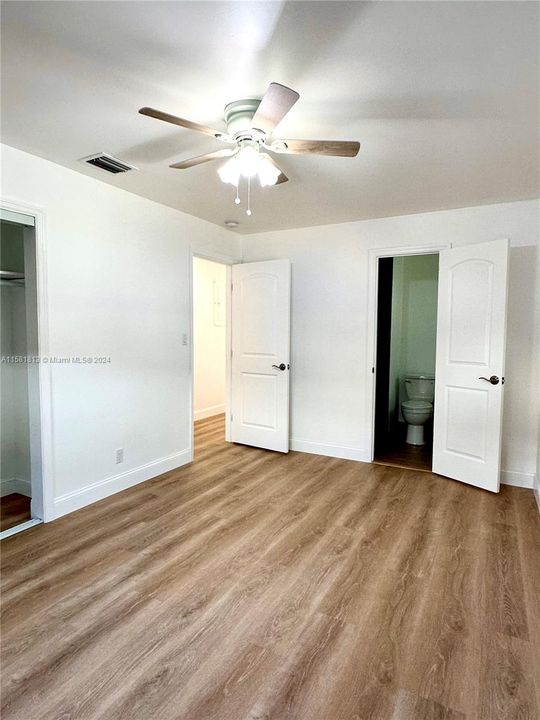 For Rent: $3,950 (3 beds, 2 baths, 1400 Square Feet)