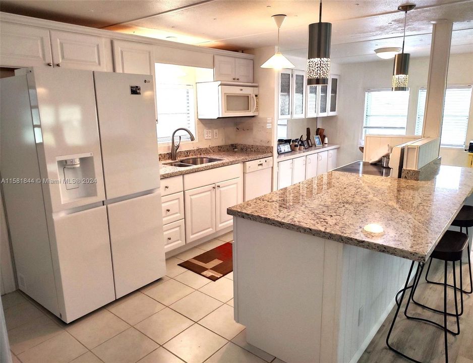 For Rent: $2,849 (2 beds, 2 baths, 1656 Square Feet)