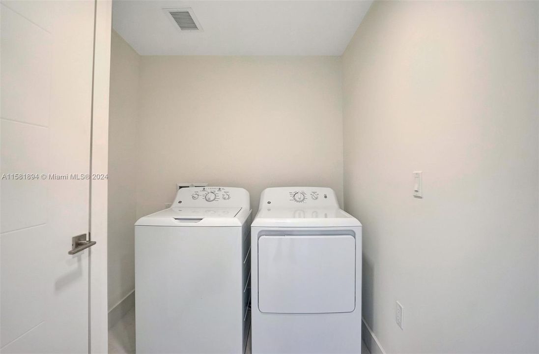 WASHER AND DRYER