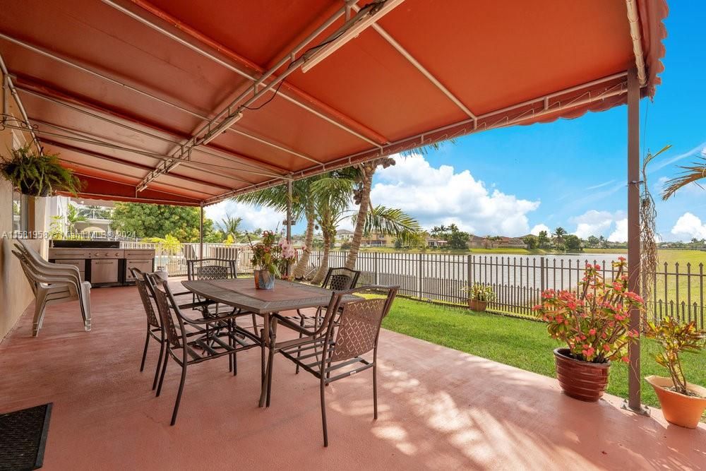 Active With Contract: $875,000 (4 beds, 3 baths, 1909 Square Feet)