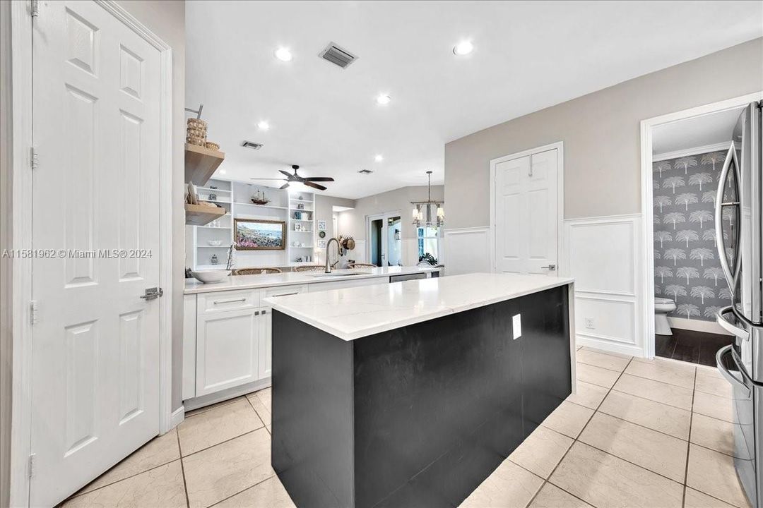 Recently Sold: $949,999 (4 beds, 3 baths, 2909 Square Feet)