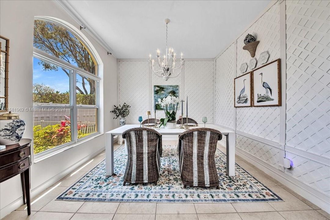 Recently Sold: $949,999 (4 beds, 3 baths, 2909 Square Feet)