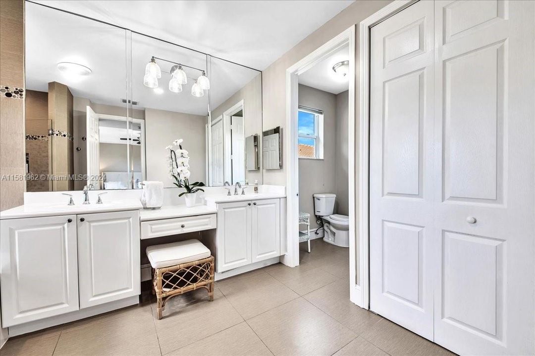 Recently Sold: $949,999 (4 beds, 3 baths, 2909 Square Feet)