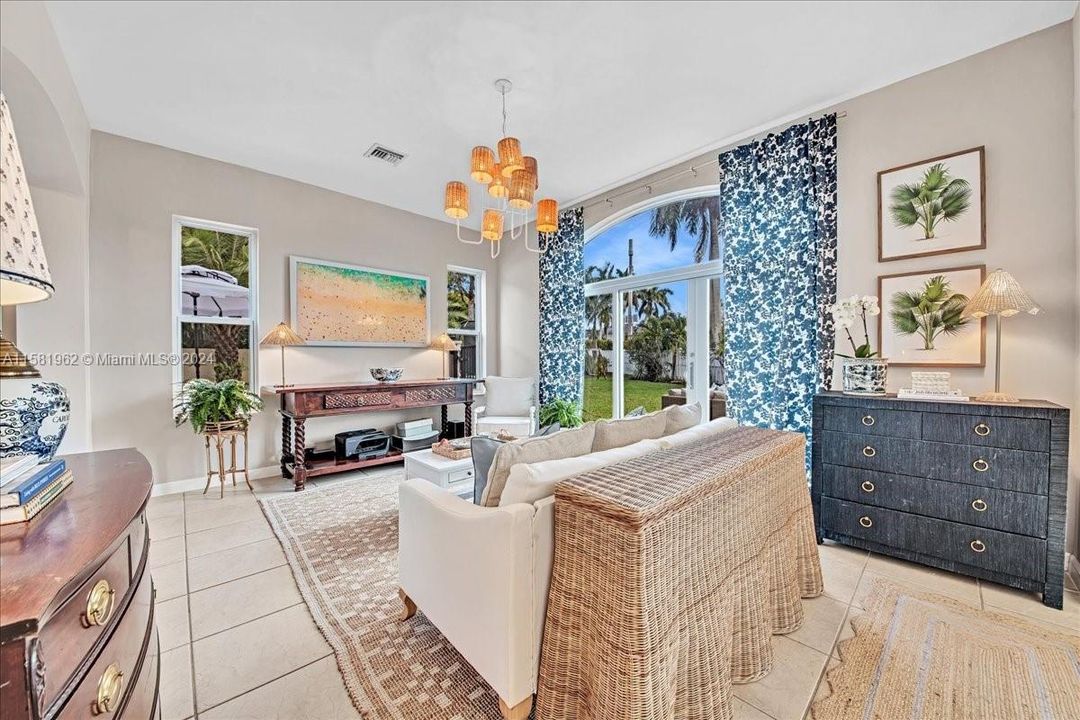 Recently Sold: $949,999 (4 beds, 3 baths, 2909 Square Feet)