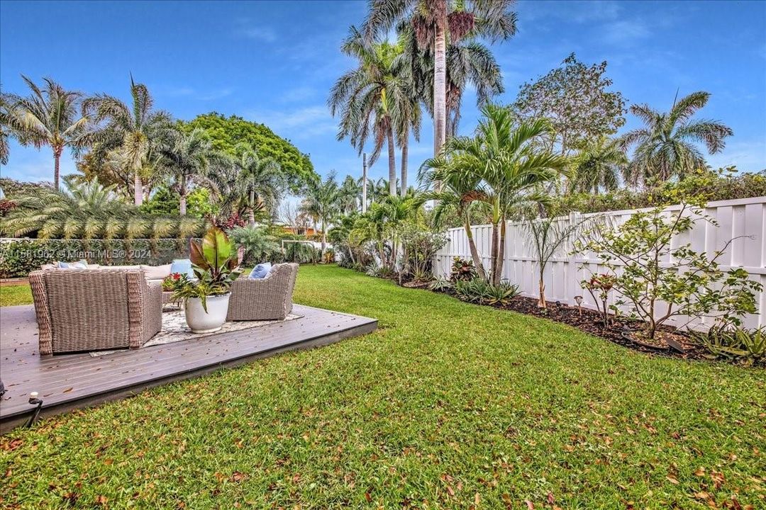 Recently Sold: $949,999 (4 beds, 3 baths, 2909 Square Feet)