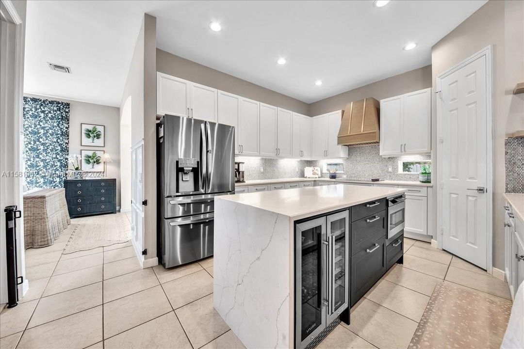 Recently Sold: $949,999 (4 beds, 3 baths, 2909 Square Feet)