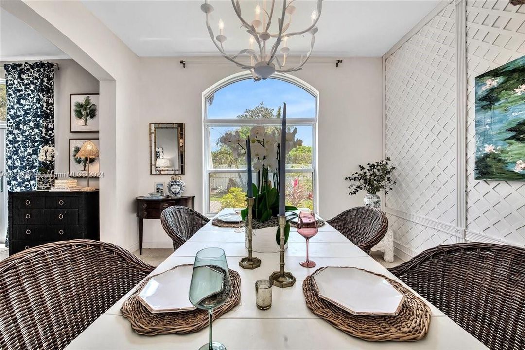 Recently Sold: $949,999 (4 beds, 3 baths, 2909 Square Feet)