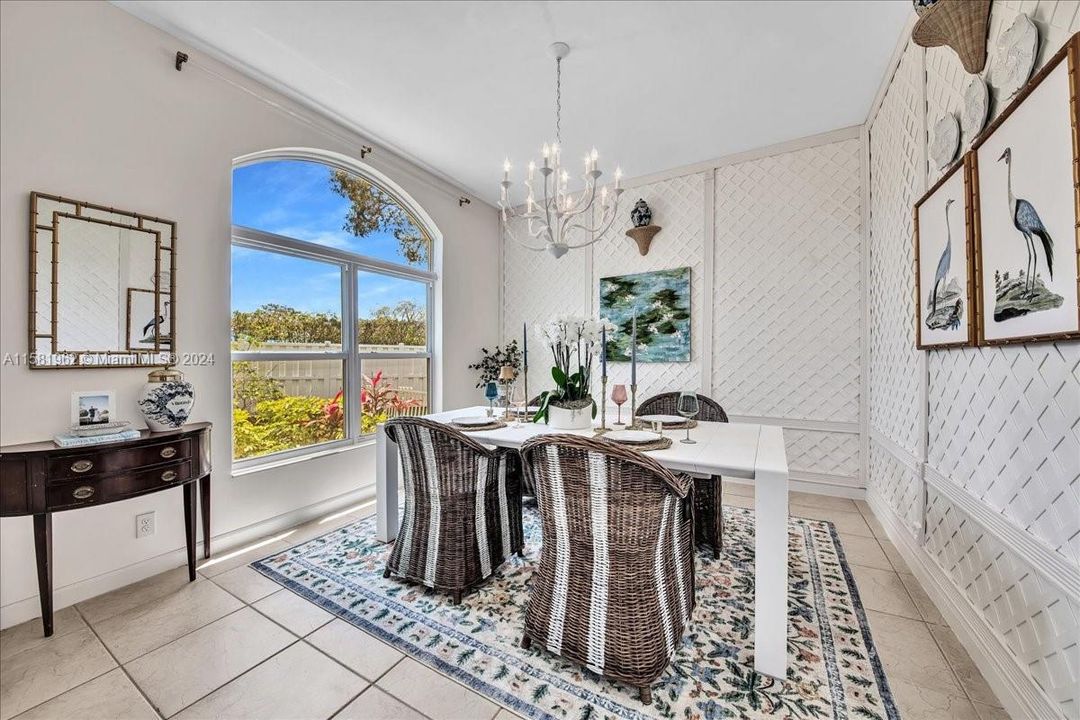 Recently Sold: $949,999 (4 beds, 3 baths, 2909 Square Feet)