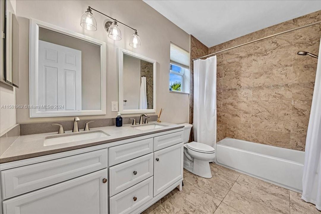 Recently Sold: $949,999 (4 beds, 3 baths, 2909 Square Feet)