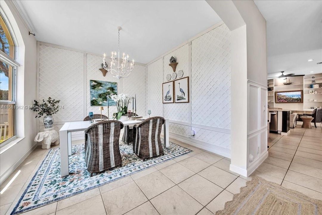 Recently Sold: $949,999 (4 beds, 3 baths, 2909 Square Feet)