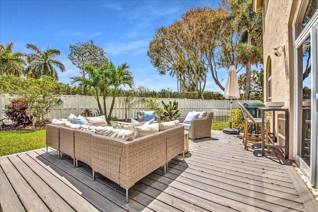 Recently Sold: $949,999 (4 beds, 3 baths, 2909 Square Feet)