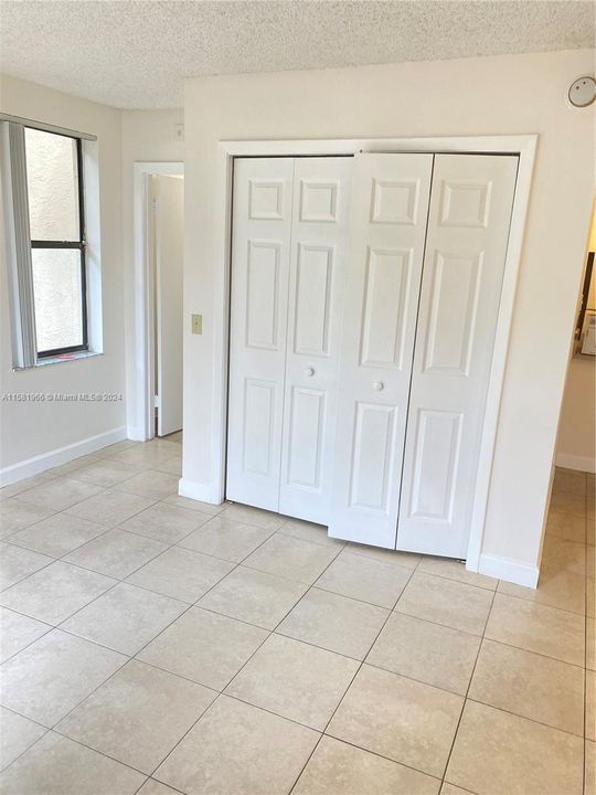 For Rent: $1,400 (1 beds, 1 baths, 470 Square Feet)
