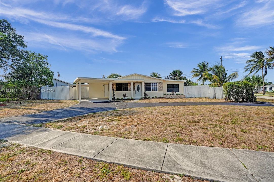 For Sale: $509,900 (4 beds, 2 baths, 1540 Square Feet)