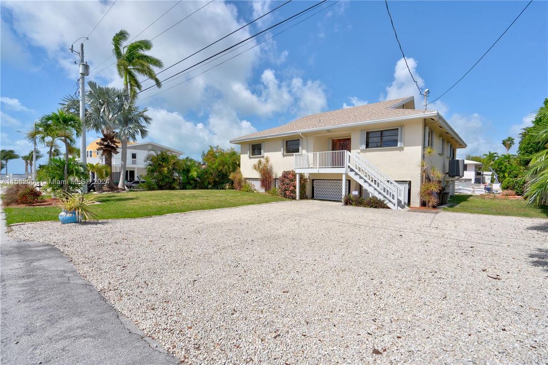 For Sale: $1,599,000 (3 beds, 2 baths, 0 Square Feet)