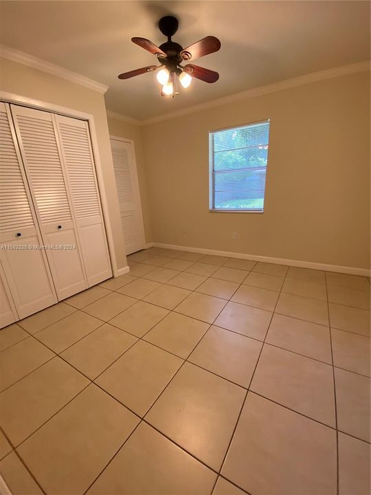 For Rent: $1,900 (2 beds, 1 baths, 846 Square Feet)
