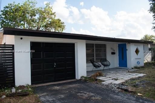 For Sale: $540,000 (3 beds, 2 baths, 1610 Square Feet)