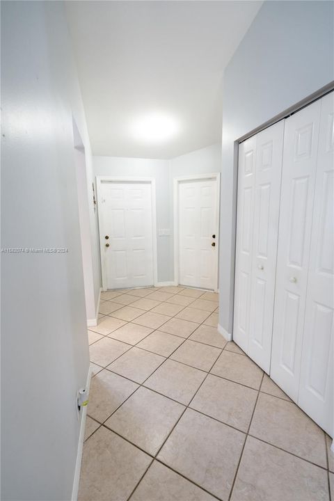 Active With Contract: $3,300 (3 beds, 2 baths, 1292 Square Feet)