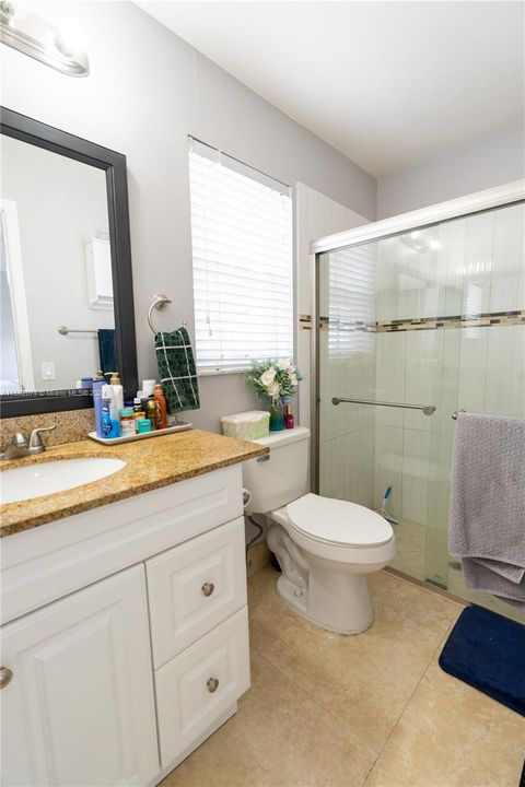 Active With Contract: $3,300 (3 beds, 2 baths, 1292 Square Feet)