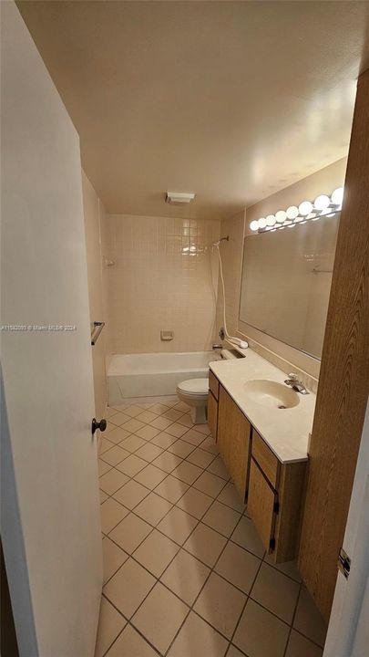 For Rent: $2,250 (2 beds, 2 baths, 1236 Square Feet)
