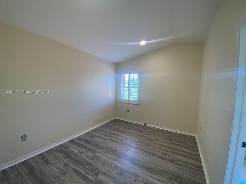 For Rent: $3,600 (3 beds, 3 baths, 1604 Square Feet)